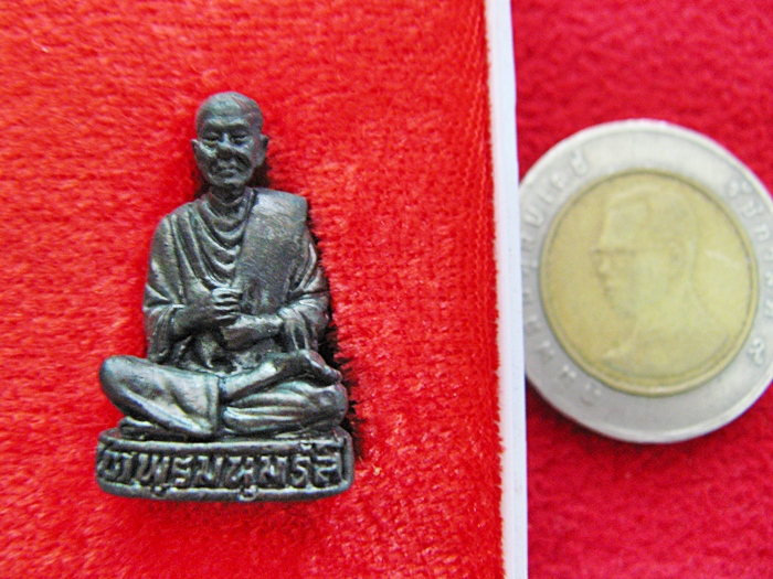 สินค้าหมดค่ะ กริ่งสมเด็จพระพุฒาจารย์โต รุ่นรวยลาภไม่ละลายในกองไฟ วัดไผ่เลี้ยง กทม. พร้อมกล่องเดิมค่ะ