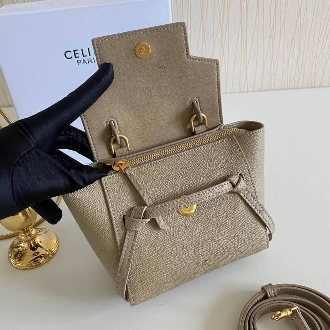 พรีเมี่ยมกิ๊ฟแท้ 100% 】รุ่นหนังแท้ CELINE PICO BELT BAG IN GRAINED CALFSKINAMAZONE ขนาดมินิ น่ารักสุดๆ ใส่ของจุกจิกได้เยอะ พกพาสะดวก