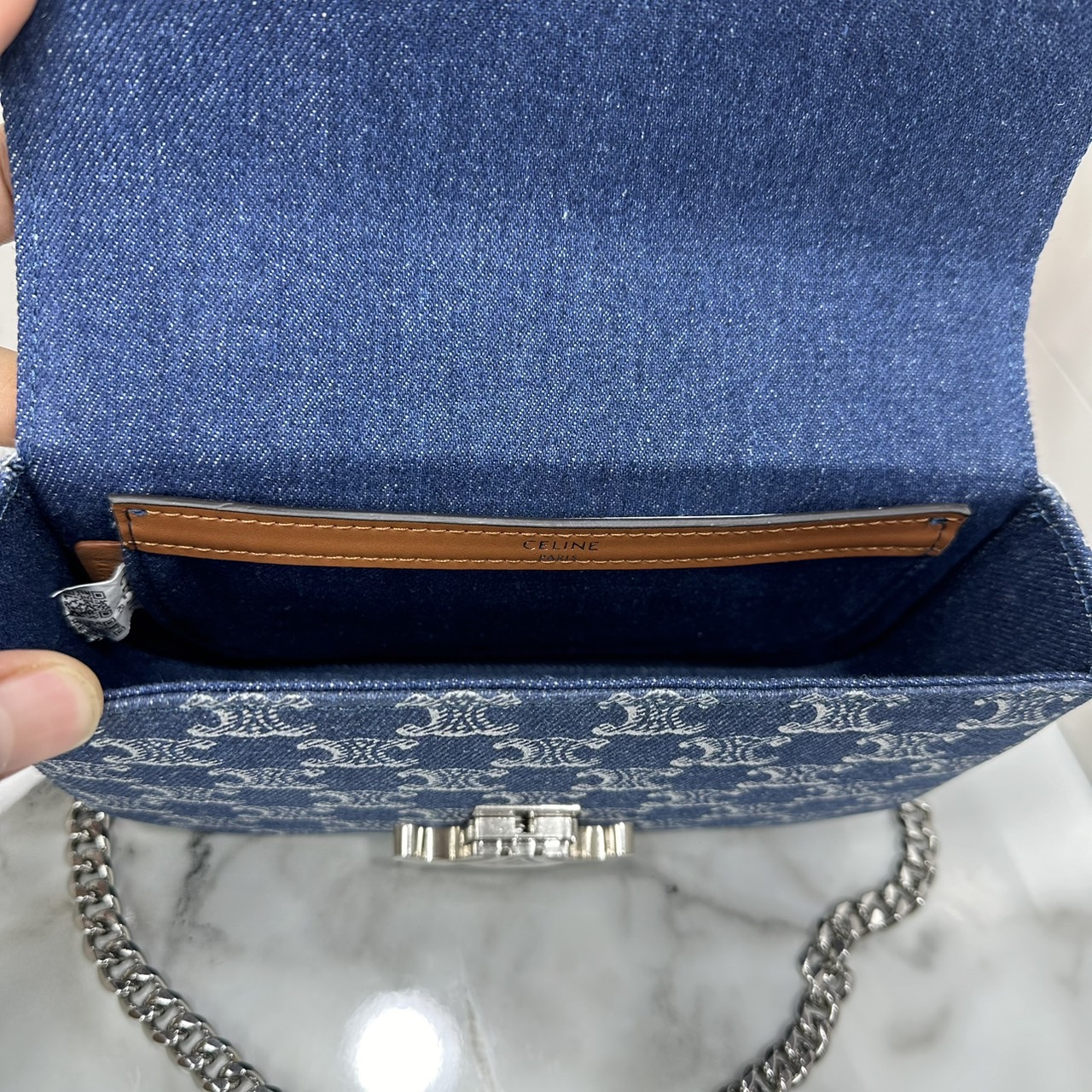 CELINE CHAIN SHOULDER BAG CLAUDE in DENIM WITH TRIOMPHE ALL-OVER กระเป๋าสะพายสายโซ่อะไหล่เงินงานเดนิม เกรดออริ 1:1 ใช้งานต่างประเทศได้