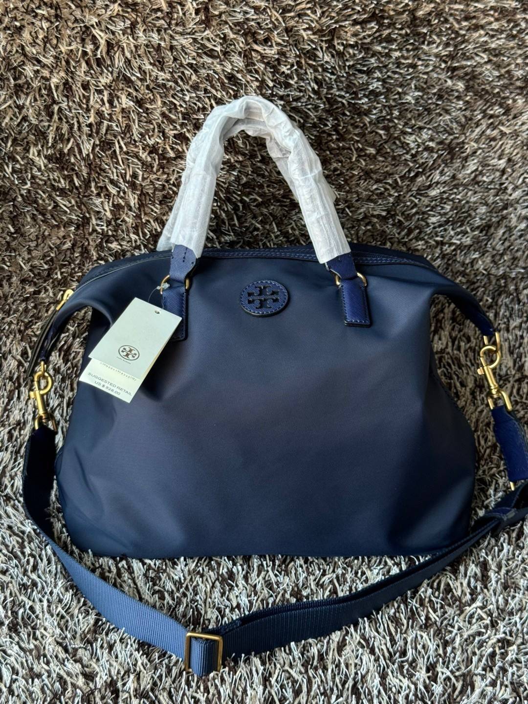 Tory Burch Tilda Slouchy Nylon Bag / Tory Tote Bag กระเป๋าสะพายดีไซน์เรียบง่าย น้ำหนักเบา จุของได้เยอะ เกรดออริ สลับแท้ 1:1 ใช้งานต่างประเทศได้