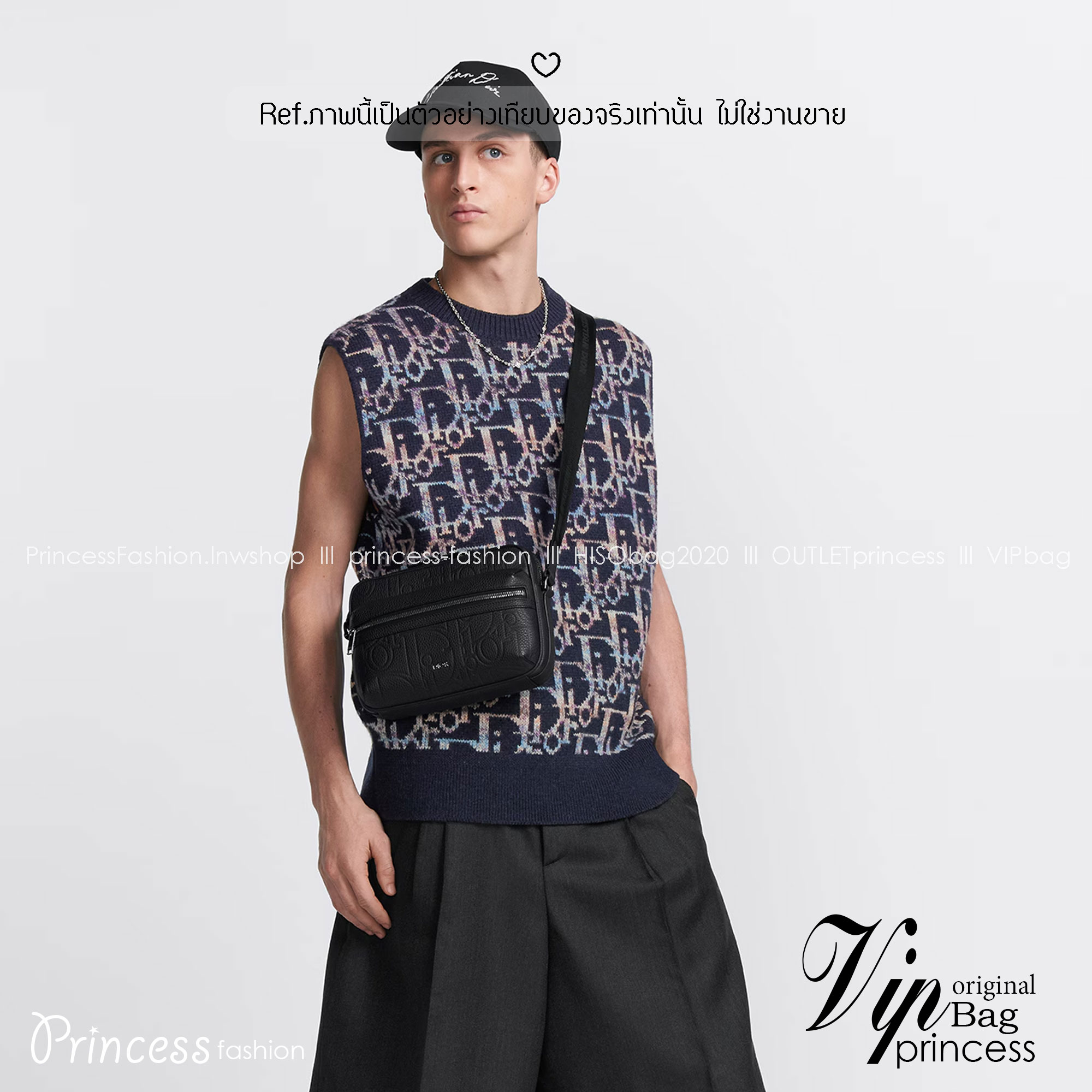 DIOR Messenger Bag with Flap กระเป๋าสะพายทรงแมสเซ็นเจอร์ รูปทรงใหม่ทันสมัย ปั้มลายแบรนด์สง่างามเหนือกาลเวลา ใหม่ล่าสุด ไอเท็มที่หนุ่มๆต้องไม่พลาด -- [รับตัวแทนกระเป๋า]