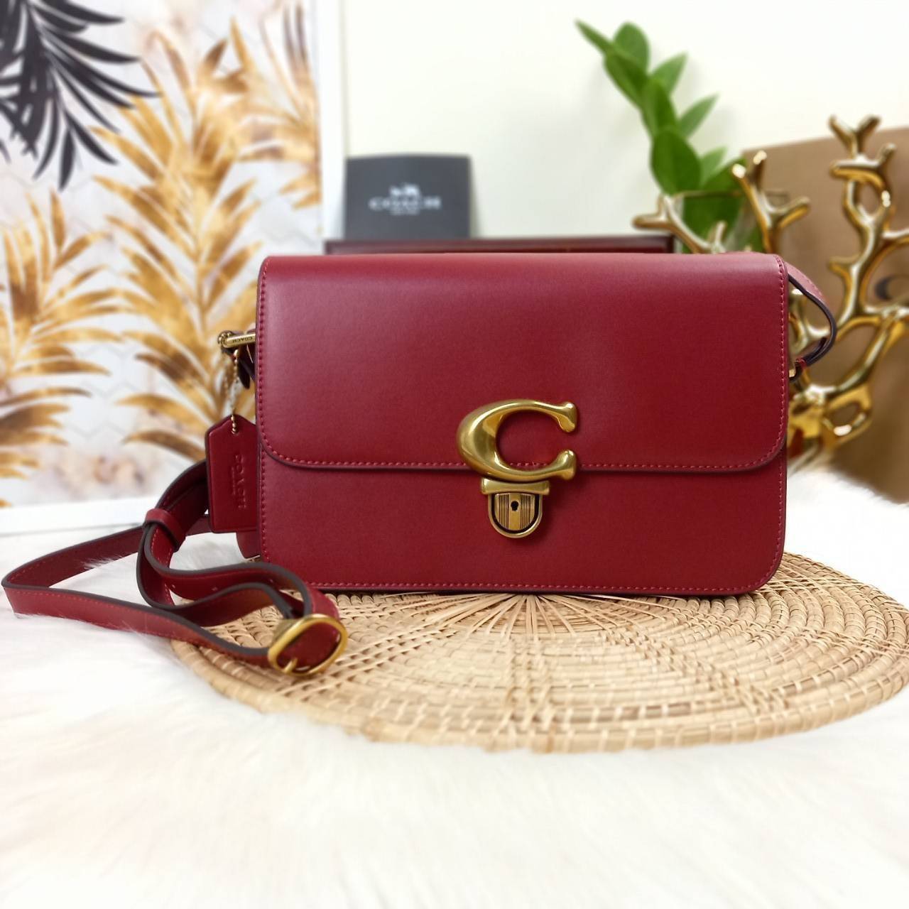 สวยละมุนตาละมุนใจม๊ากก!!🌺🌈 //>>COACH STUDIO GLOVETANNED LEATHER SHOULDER BAG (C6641)🌺ห้ามพลาดเด็ดขาด!! สวยละมุน เรียบหรู ดูแพงสุดๆ!! //กระเป๋าถือ กระเป๋าสะพาย ดีไซน์เนี้ยบ! เฉียบมาก!// วัสดุหนังแท้ หนังเรียบเต็มใบ อยู่ทรง สวย
