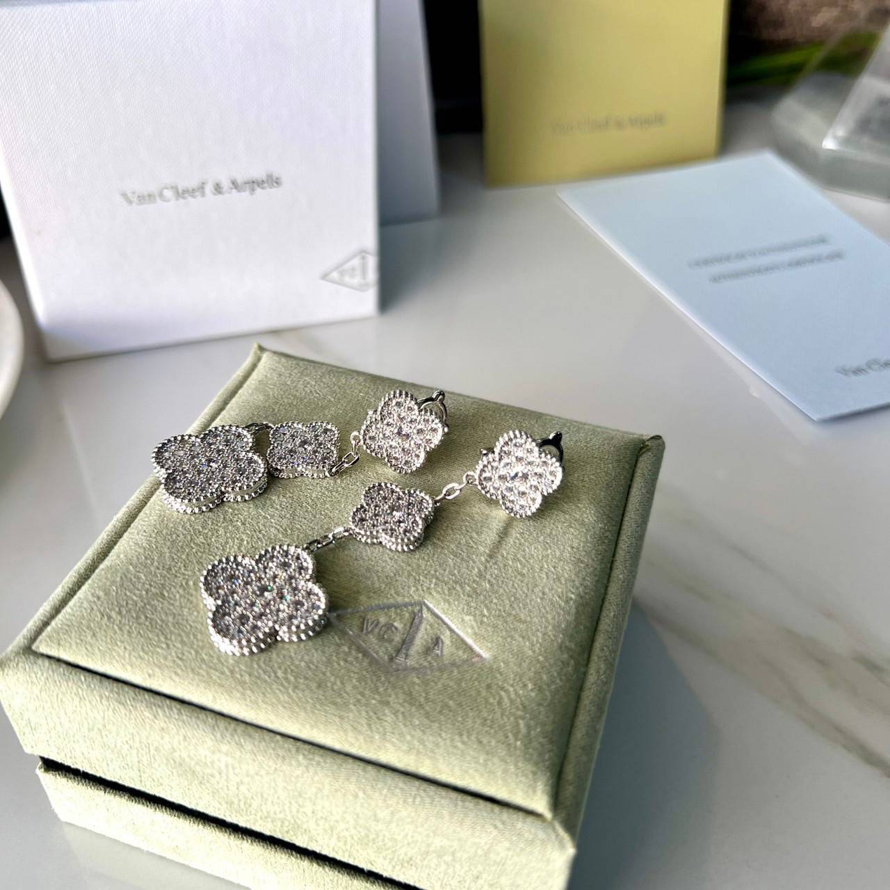 เกรดเทพ ORI | VAN CLEEF & ARPELS HOOP EARRINGS ต่างหูเงินแท้ แวนคลีฟ แอนด์ อาร์เปลส์ สวยเก๋ คุณภาพงานประกวด เอาใจสาวๆไปเลย