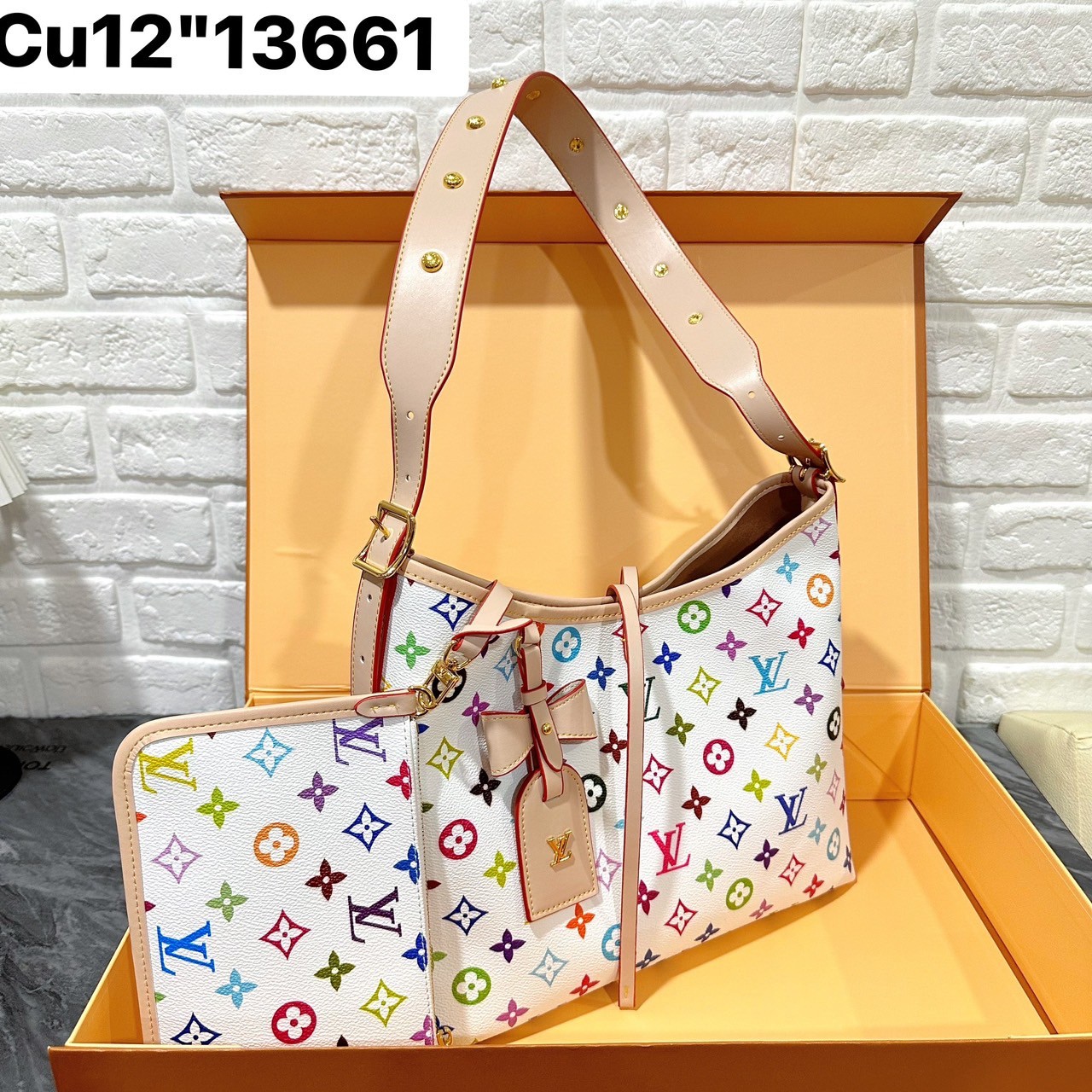 LV x TM CarryAll PM bag Multicolor Monogram Canvas กระเป๋าสะพายไหล่ทรงสวย รุ่นลิมิเต็ดสุดคลาสสิก แต่งแต้มดีเทลเปี่ยมชีวิตชีวา แคนวาสโทนสีสดใสดีไซน์ใหม่จากพาเลตต์สีเอกลักษณ์
