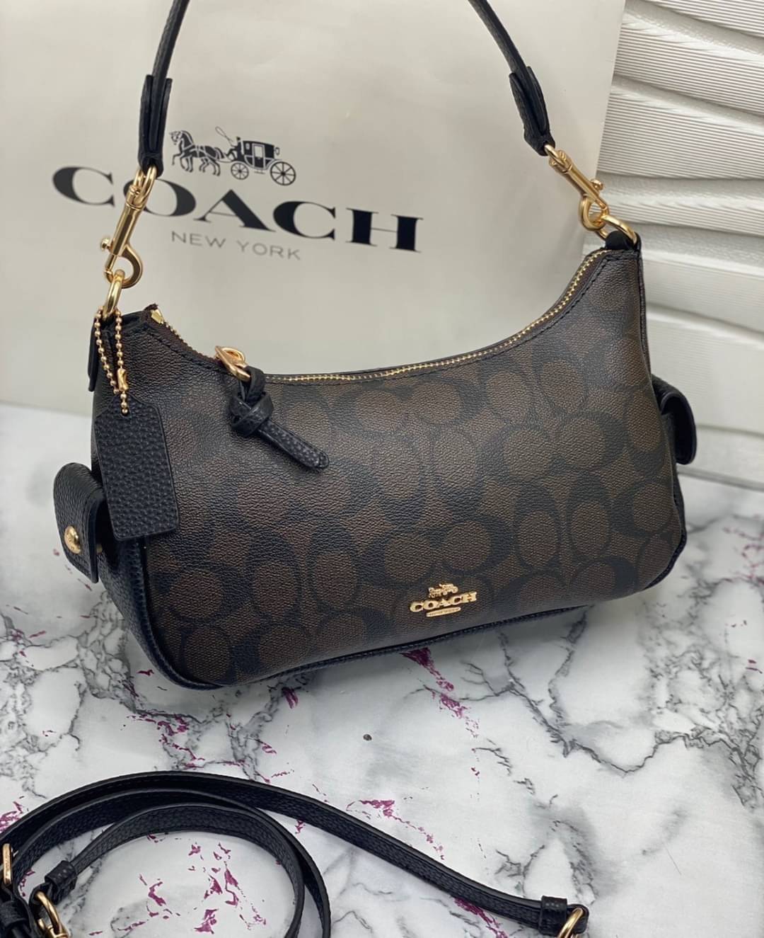COACH Pennie Shoulder Bag In Signature Canvas พร้อมส่งที่ไทย