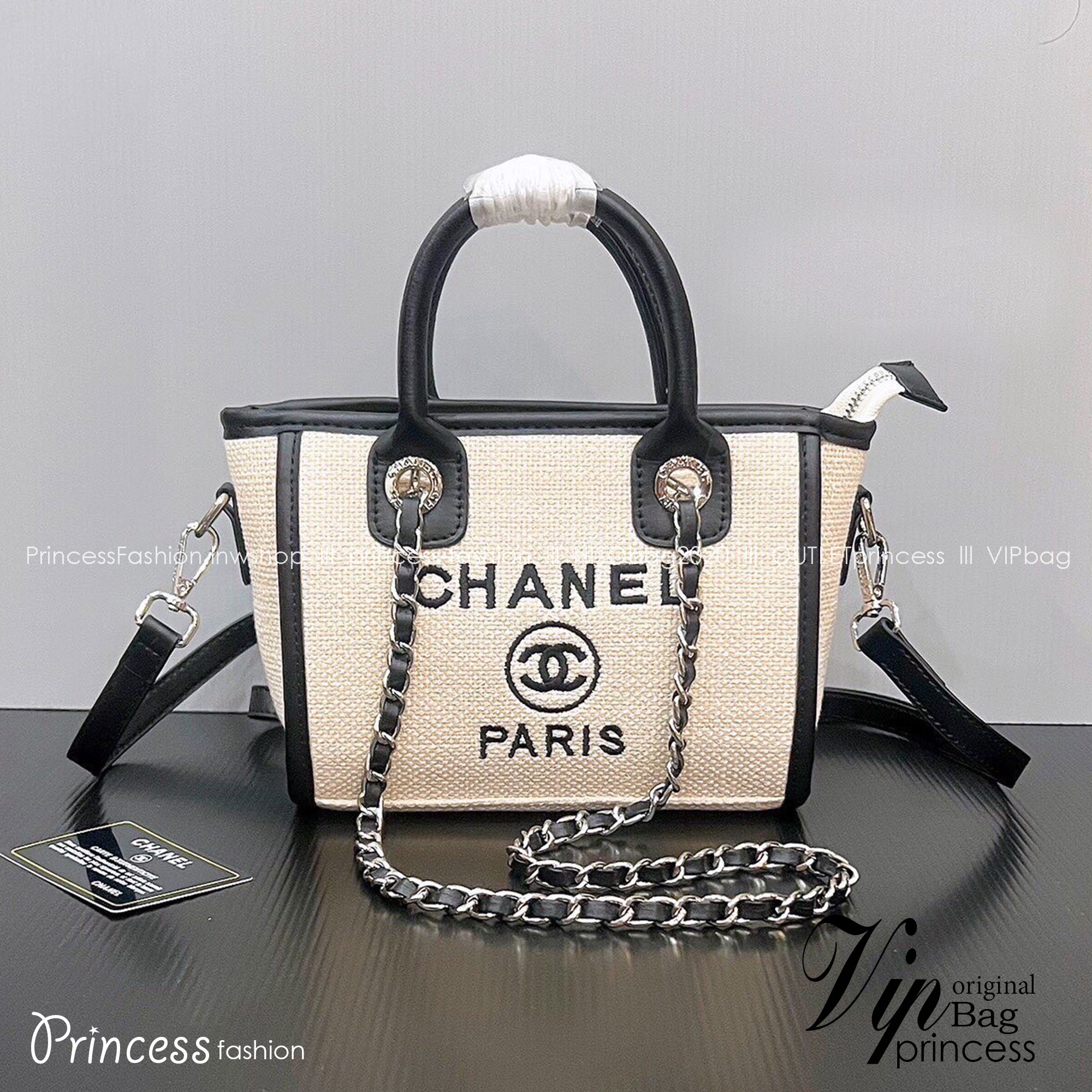 Chanel tote bag / Chanel Shopping Bag 8" กระเป๋าชาเนลทรงโท้ท หนังแคนวาสซับในสีดำปั้มแบรนด์ทุกจุด สายโซ่ดึงปรับความยาวได้ สวยทั้งภายนอกภายในคุ้มค่าราคาจับต้องได้