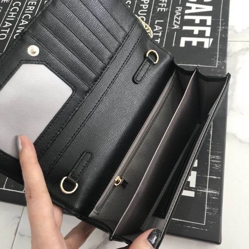 รุ่นขายดี **หนังวัวแท้สวยมาก KEEP • Ari • กระเป๋า สตางค์ยาว ปรับเป็นคลัช หรือถือ สะพาย ก้อได้หมด ขนาด กะลังดี ทรงสวย แค่ใบเดียวจบ! หนังคุณภาพเยี่ยม ภายใน จุของคุ้ม ใส่บัตร ใส่มือถือได้ทุกรุ่น ใบนี้ จะแต่งกับ Look ไหนก้อเข้ากันได้ดีแน่นอนค๊า Don't mis