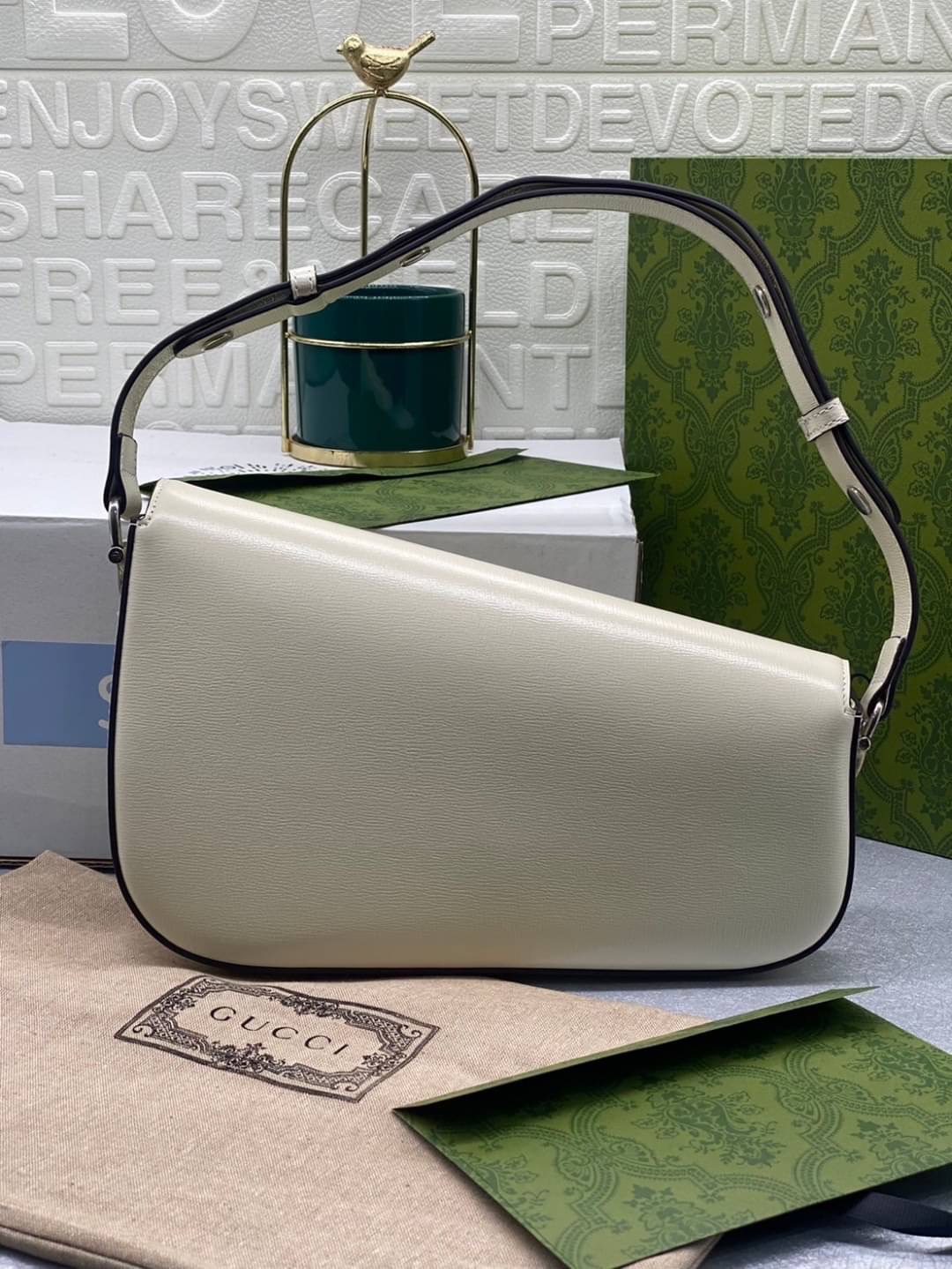 GUCCI HORSEBIT 1955 SMALL SHOULDER BAG กระเป๋าสะพายถือหรือสะพายไหล่ แคนวาสสวยอย่างดี เกรดท็อปออริจินอล 1:1 เกรดดีสุด สลับแท้