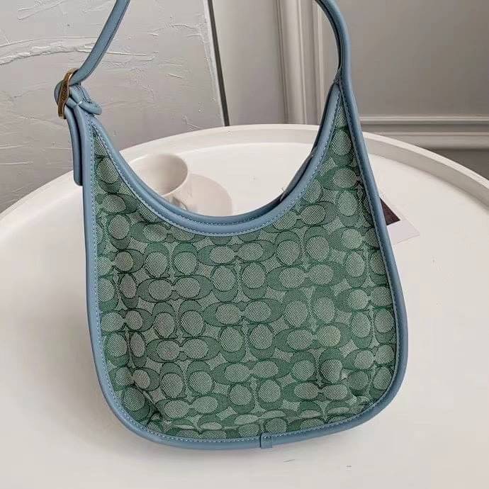 Coach ERGO SHOULDER BAG Glovetanned leather One credit card slot