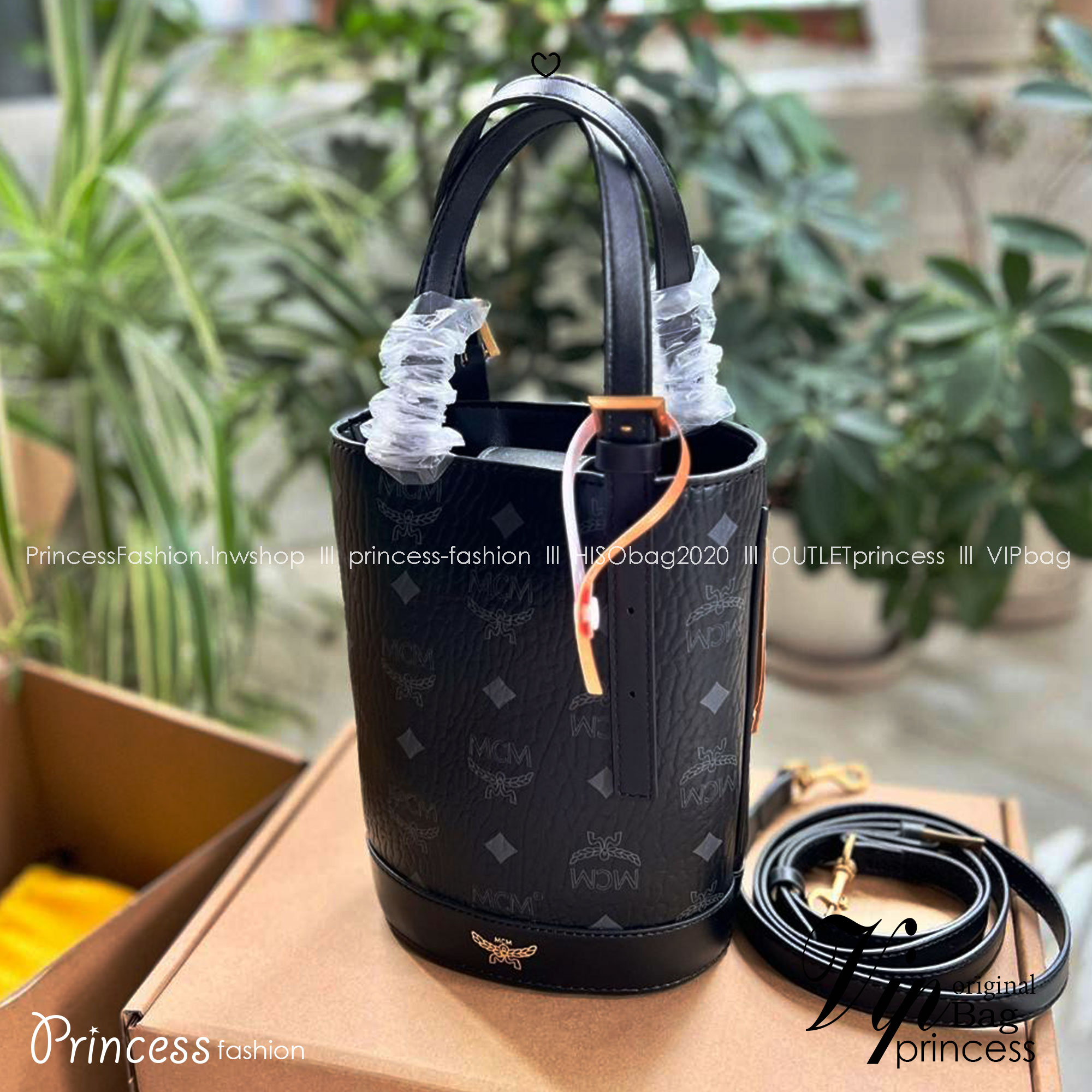 M.C.M AREN BUCKET TOTE IN VISETOS กระเป๋าทรงบัคเก็ต ขนาดกำลังสวย ไอเท็มใหม่ เกรดท็อปออริ 1:1 สลับแท้