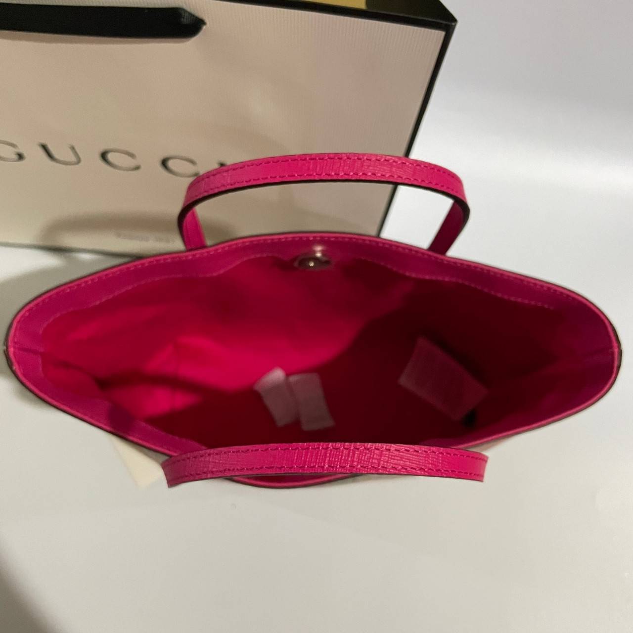 VIP 】Animal-Friendly Gucci Kid GG Supreme Tote Bag งานหนังแท้ทรงตั้งสวย ขนาดกะทัดรัด จุของได้เยอะ ใช้ได้ทั้งเด็กและผู้ใหญ่ น่ารักมากค่ะ