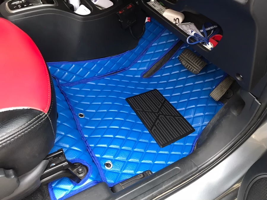 พรมปูพื้นรถยนต์ MITSUBISHI ATTRAGE ลายไดมอนด์ สีน้ำเงิน เต็มคัน เข้ารูป