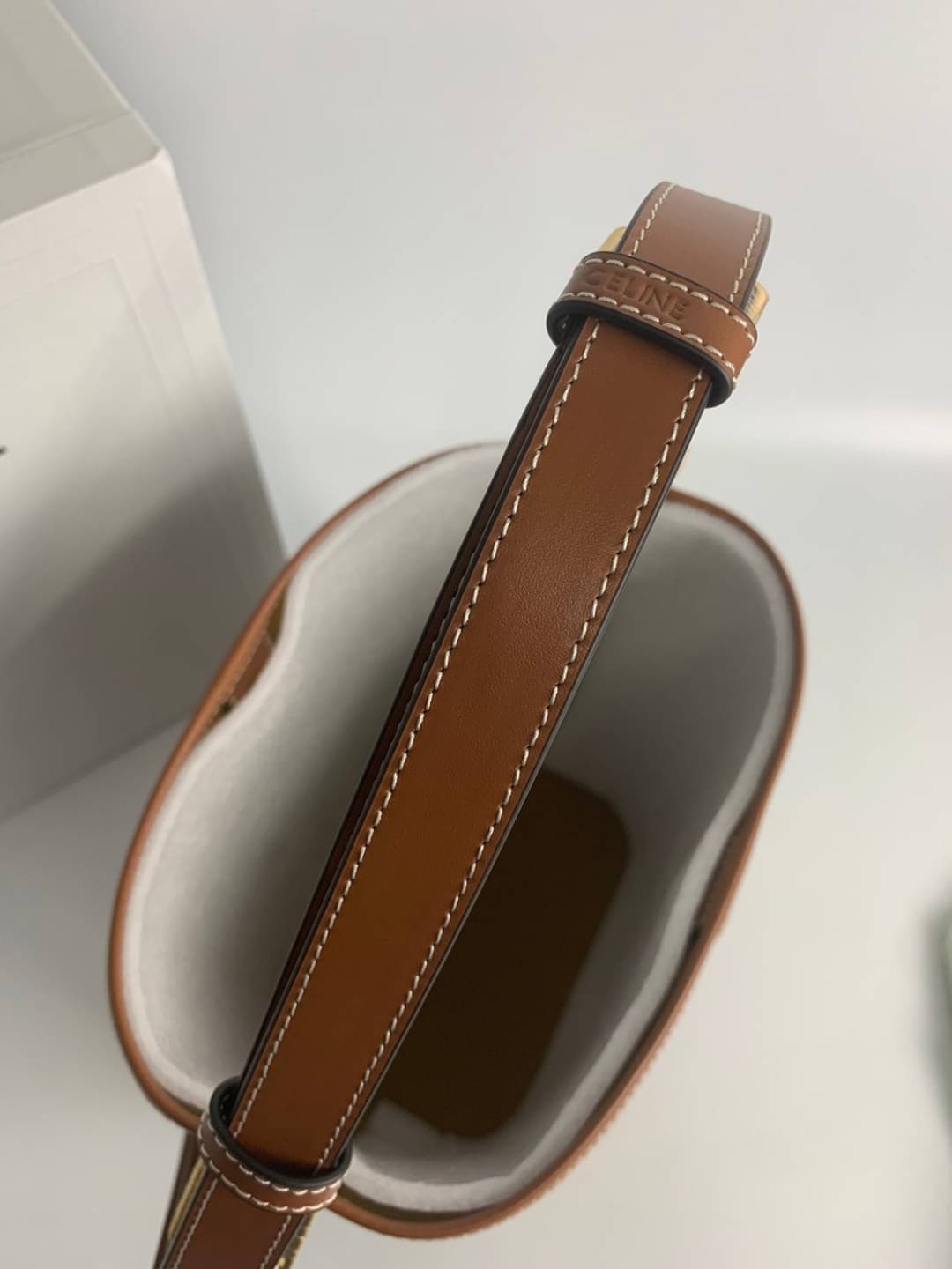 CELINE SMALL BUCKET IN TRIOMPHE CANVAS AND CALFSKIN เกรดท็อปออริ 1:1 เกรดดีสุด สลับแท้ หนังแท้และแคนวาสแท้ ใช้งานต่างประเทศได้ ภาพถ่ายจากงานจริง