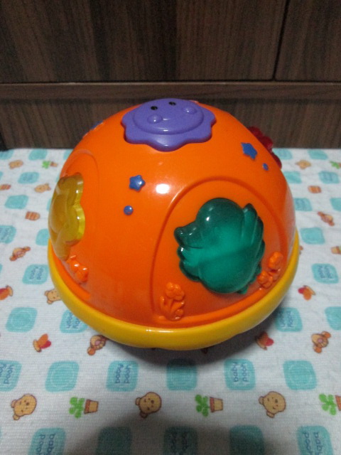 Shelcore Crawl Along Musical Ball ลูกใหญ่ค่ะ ของเล่นเสริมพัฒนาการสำหรับเด็กมือสอง