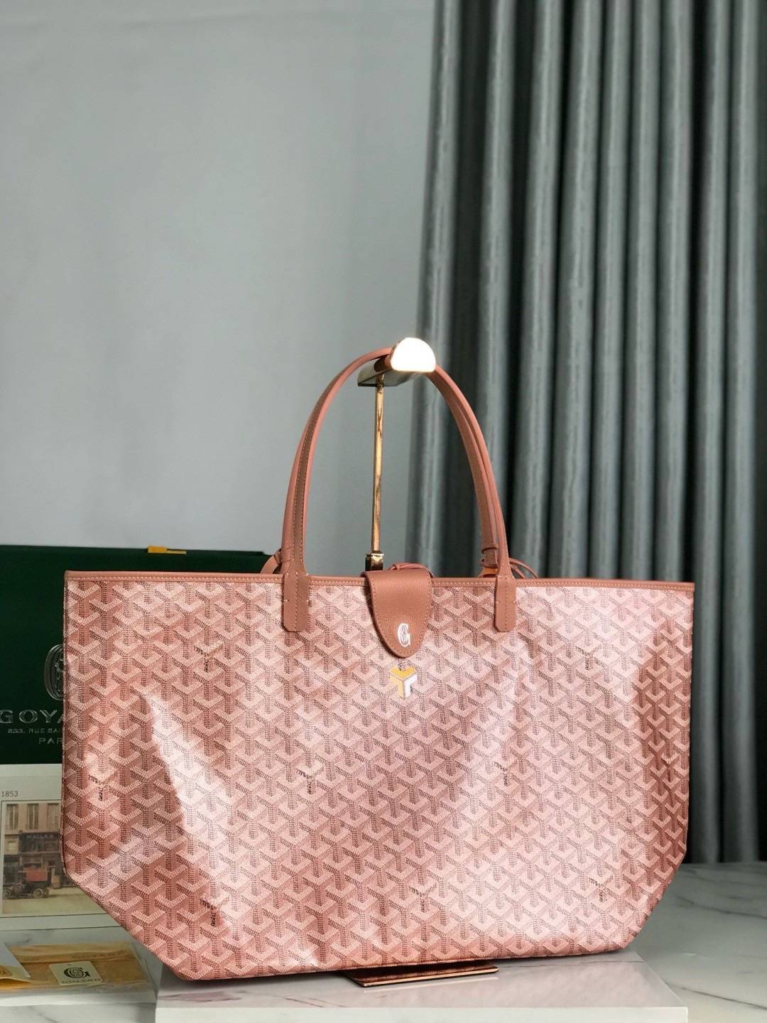 เกรดเทพ Top ORI | New Goyard GM tote bag Goyardine Pearly Pink (Ori)เทพ กระเป๋าทรงโท้ทใบใหญ่ หนังแท้แคนวาสแท้ สีพิเศษมุกสะท้อนแสงเงาสวยหรู