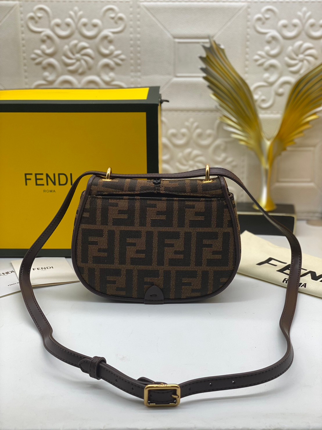 FENDI C’mon Mini leather bag เกรดออริจินอล สลับแท้ ภาพถ่ายจากงานขายจริง ใช้งานต่างประเทศได้