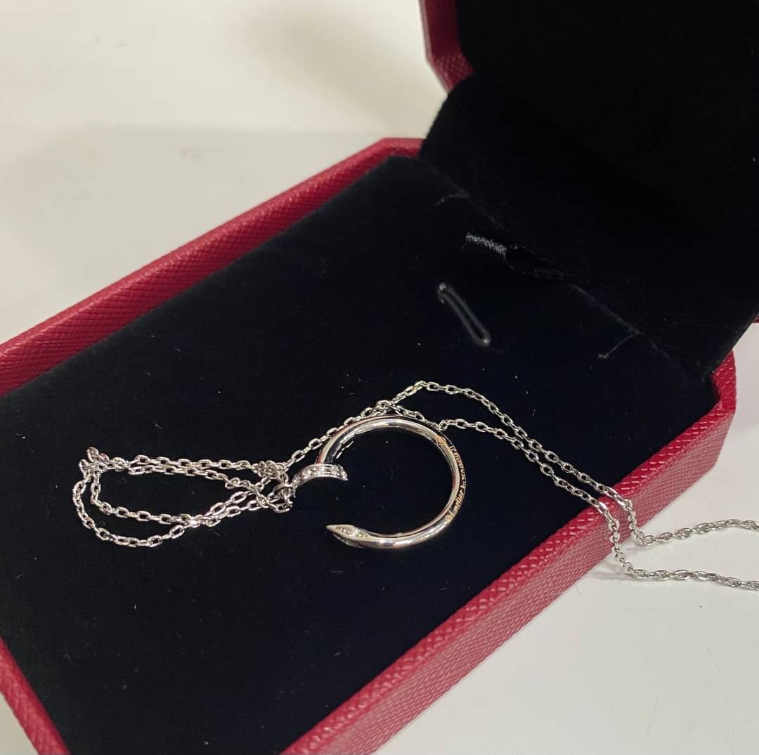 Cartier JUSTE UN CLOU NECKLACE / Cartier necklace สร้อยคอคาเทียร์ หัวตะปูหัวเพชร ภาพถ่ายจากงานจริง วัสดุคุณภาพดี ไม่ลอกไม่ดำ งานปั้มครบตามรูปเลยค่ะ