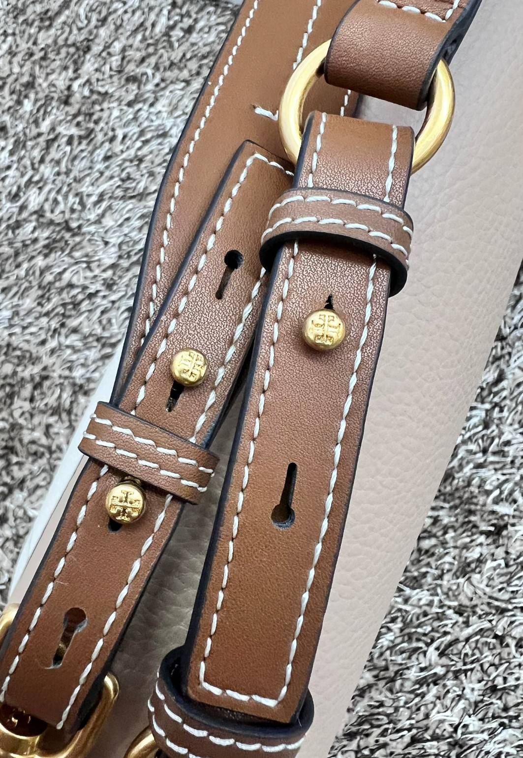 พร้อมส่ง 2 สี TORY BURCH FELIX CONVERTIBLE SHOULDER BAG กระเป๋าสะพาย เกรดท็อปออริ เกรดดีสุด สลับแท้ 1:1 ใช้ต่างประเทศได้