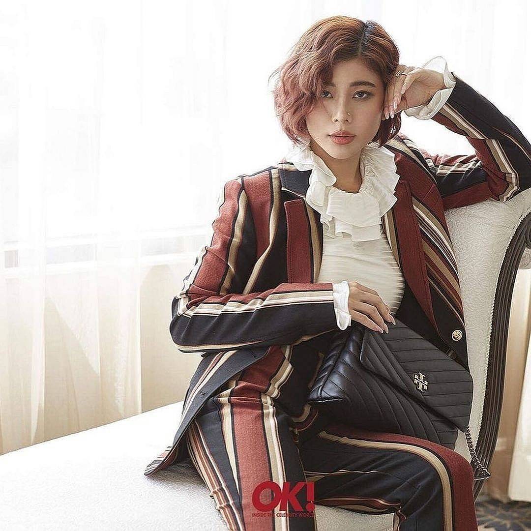 ของแท้ 💯% 】Tory Burch Factory Outlet Quilted Chain Crossbody Sling Bag กระเป๋าสะพายรุ่นแนะนำจาก Tory Burch Factory วัสดุหนังแกะสังเคราะห์ขึ้นลายริ้วหนังนิ่มสวยอยู่ทรง ดีไซน์ยอดนิยม