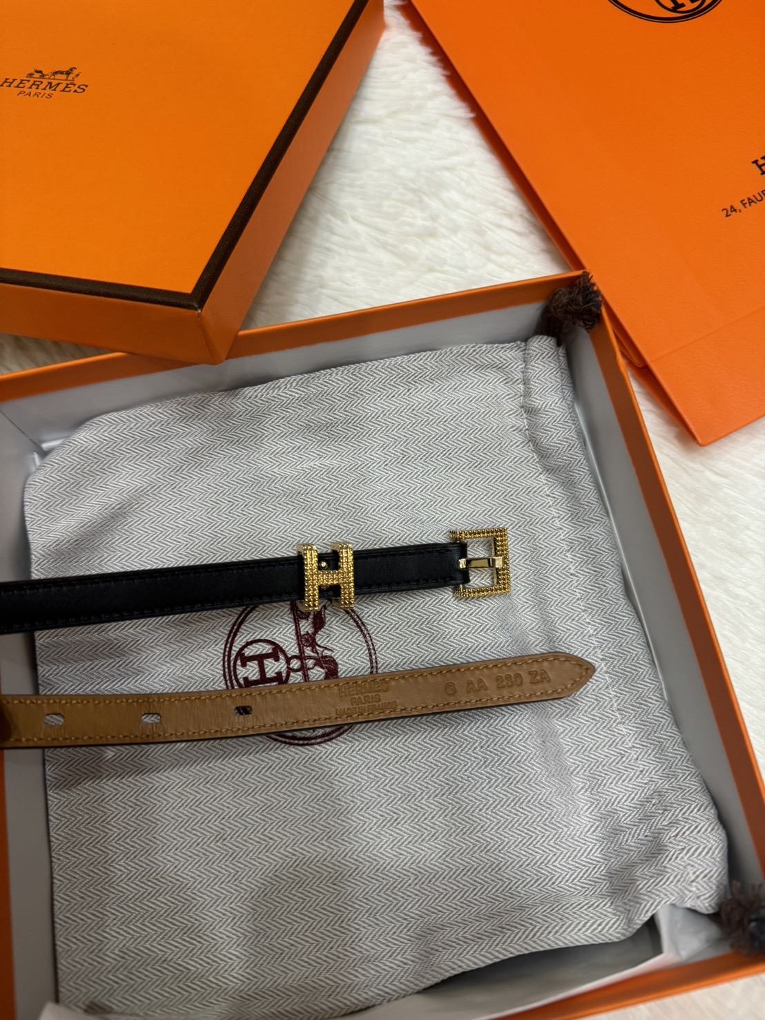 HERMES Pop H Guillochee 15 belt / HERMES Leather belt in Hunter & jewel 1.5cm เข็มขัดแบรนด์หรูหนังแท้ เกรดงานดีสุด เกรดออริ ท็อป สลับแท้ 1:1 ใช้งานต่างประเทศได้