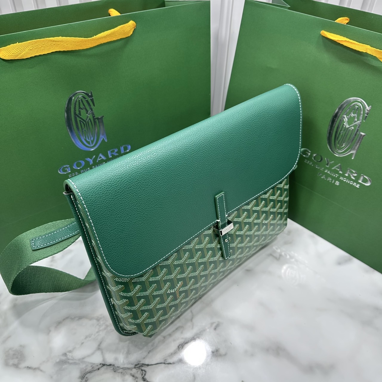 ORI หนังแท้ | Goyard Coursier Messenger bag กระเป๋าแมสเซ็นเจอร์ดีไซน์ใหม่ กะทัดรัดใช้งานได้อย่างคล่องตัว เหมาะมากสำหรับสายสปอร์ต ที่สุดของความหรูตอบโจทย์การใช้งาน ใบจริงสวยงามตามรูปค่ะ