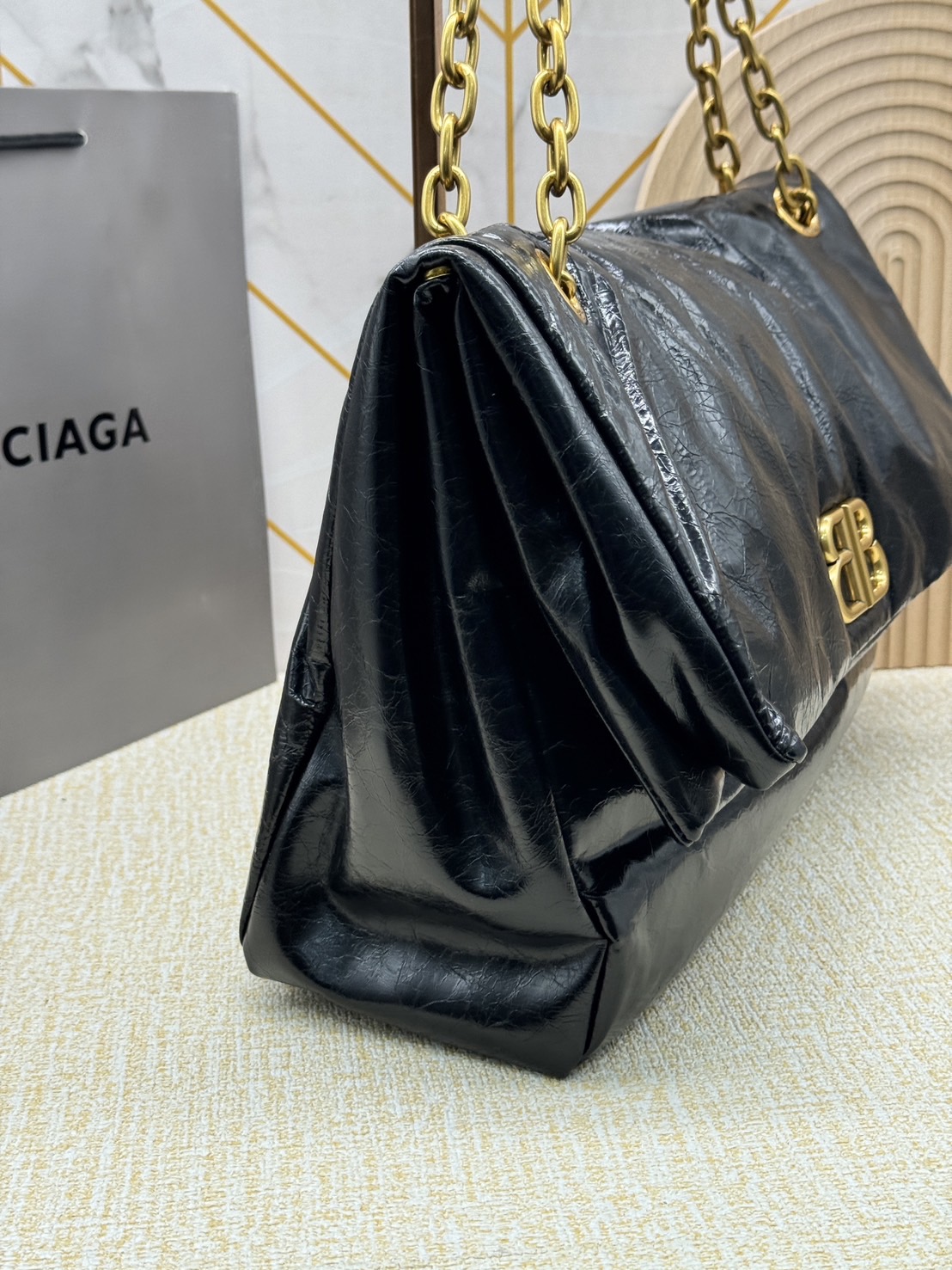 Balenciaga MONACO MEDIUM CHAIN BAG IN BLACK 35cm กระเป๋าทรงโท้ทใบใหญ่ งานหนังยับสวยเต็มใบ เกรดออริ สลับแท้ 1:1 ใช้งานต่างประเทศได้