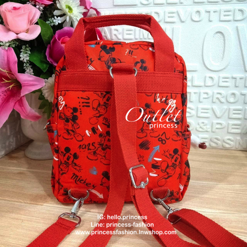 KIPLING 3 WAYS MINI BACKPACK ซับในตาราง 👍กระเป๋าสะพายรุ่นใหม่วัสดุ Nylon & Polyester 100% 👍หูหิ้วมีลายปั้มแบรนด์ 👍สายสะพายยาวเลื่อนปรับได้ถอดได้ 👍สามารถถือหรือสะพายได้ จะสะพายไหล่ สะพายเฉียง Crossbody หรือจะคล้องสายเป็นเป้ส