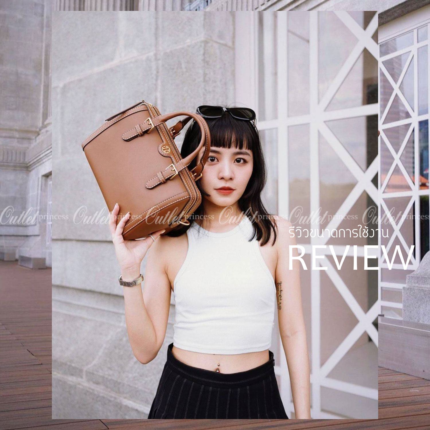 TORY BURCH FACTORY BOSTON BAG กระเป๋าถือหรือสะพายรุ่นใหม่ล่าสุดจาก TORY BURCH FACTORY วัสดุ Calf Skin หนังเรียบสวยอยู่ทรงดีไซน์โดดเด่นทรง Boston เปิดปิดด้วยซิปสะดวกใช้ขนาดกำลังดีใส่กระเป๋าสตางค์ยาว มือถือของใช้ได้เยอะ หูหิ้วจับถนัดมือสายสะพายยาวถอดปรับได้