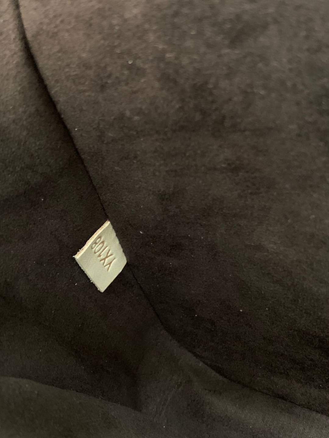 LV Pochette Métis ไอเท็มนำแฟชั่นที่น่าดึงดูดใจอย่างยิ่ง กระเป๋าที่มีรูปลักษณ์ทรงกะทัดรัดและใช้งานได้สะดวก หนังแท้แคนวาสอย่างดีเลยค่ะ ลาย Monogramอัญเป็นเอกลักษณ์ของแบรนด์ เปิด-ปิดแบบกดล็อคอะไหล่สีทองสวยงาม ภายในมี3ช่องกว้างสามารถใช้งานได้หลากหลายและจุของไ