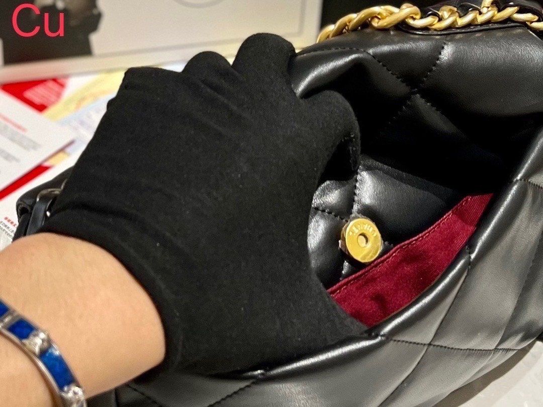 พร้อมส่ง 5 สี 8" 10" CHANEL 19 FLAP BAG กระเป๋าสะพายดีไซส์คลาสสิค หนังนิ่ม เงาขึ้นรูปสวย สายสะพายโซ่สองสีสลับหนัง