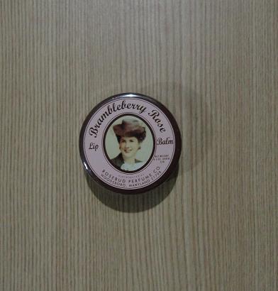 ส่งฟรีลงทะเบียนมีพร้อมส่งค่ะ Rosebud Perfume Co. Brambleberry Rose Lip Balm 0.8 oz