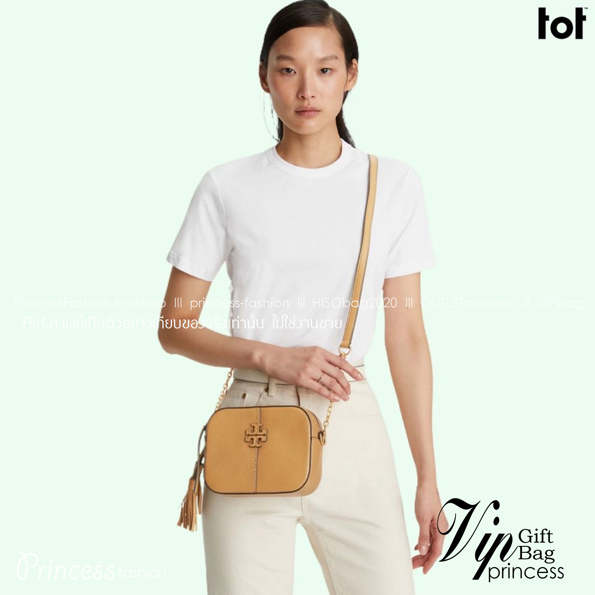 TORY BURCH MCGRAW CAMERA BAG ใหม่จากคอลเลคชั่นสุดคลาสสิค กับกระเป๋าสะพายข้าง ทรงกล่องไซส์กะทัดรัด น้ำหนักเบา ใช้งานง่ายด้วยซิปรูดเปิดปิด แมทช์ได้กับทุกสไตล์การแต่งตัว