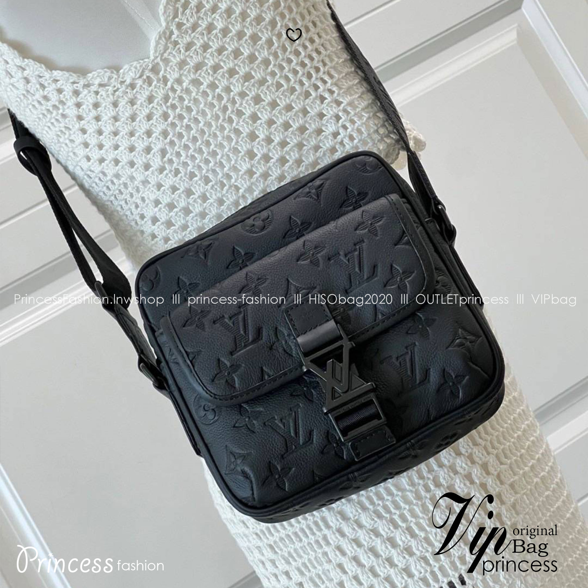 สลับแท้ LV Getaway Messenger Monogram Shadow Leather Bag กระเป๋าแมสเซนเจอร์ ขนาดกะทัดรัดเพรียวบางตอบโจทย์การใช้งาน โดดเด่นด้วยโลโก้ปั้มแบรนด์เต็มใบ