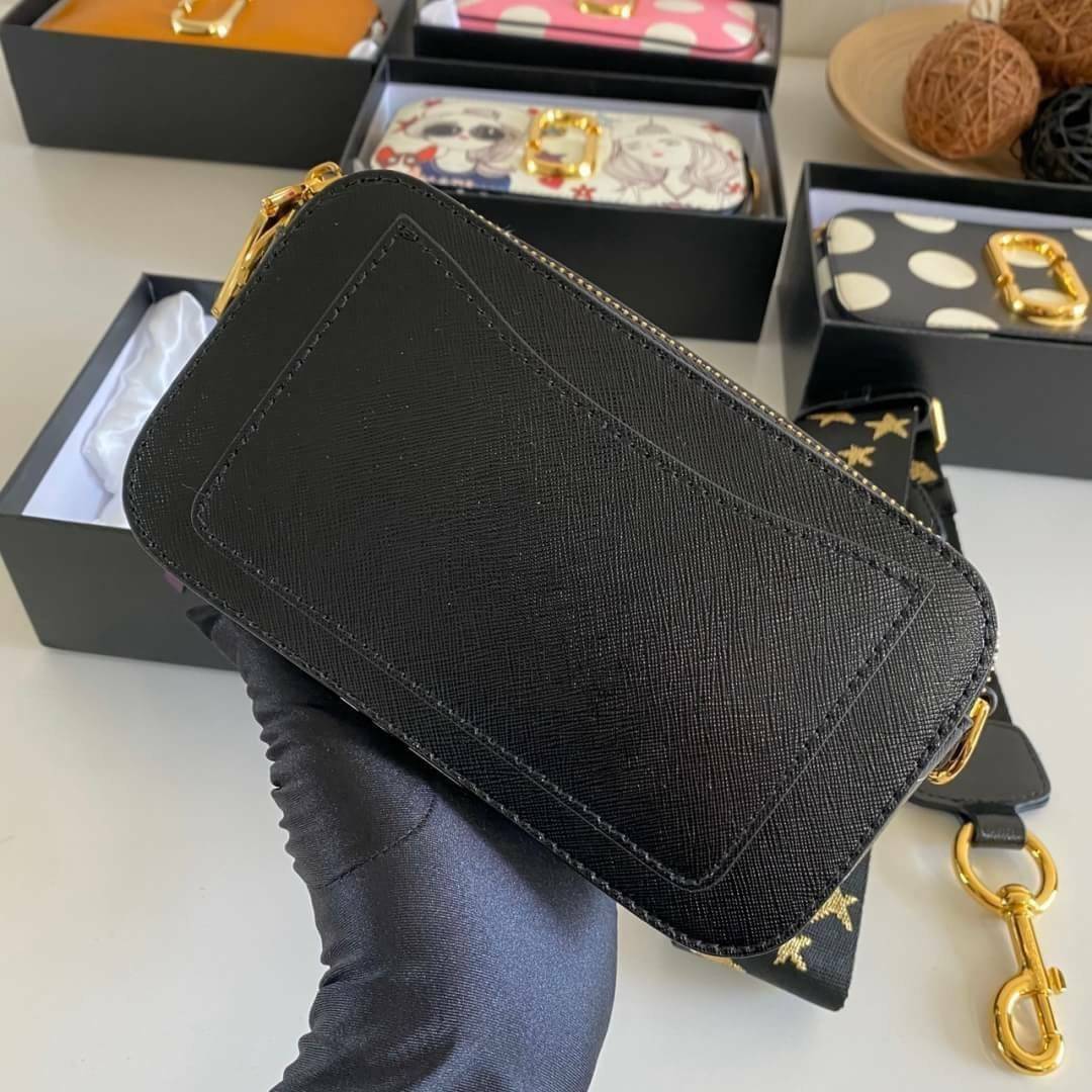 พรีเมี่ยมกิ๊ฟแท้ 100% 】หนังแท้ MARC JACOBS The Snapshot Camera X Anna Sui Cross Body Bag