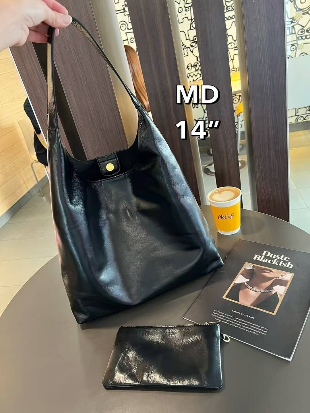 YSL Hobo Leather Bag / YSL Hobo Suede Bag กระเป๋าสะพายทรงโท้ทใบใหญ่รุ่นใหม่ หูจับในตัวใช้งานง่ายจุของได้เยอะ งานหนังเรียบและงานหนังกลับสีน้ำตาล ดีไซน์เรียบแต่หรู