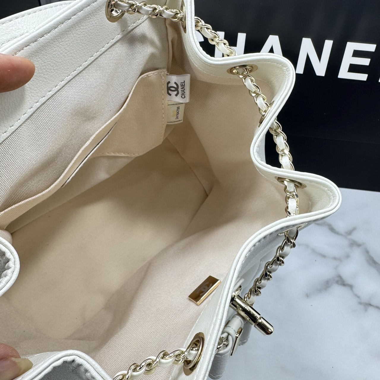 ORI หนังแท้ | Chanel Duma Backpack กระเป๋าเป้ไซส์มินิ น่ารักน่าใช้สุดๆ ไอเท็มยอดฮิต รูปทรงทันสมัย ดีเทลความสวยมากมาย