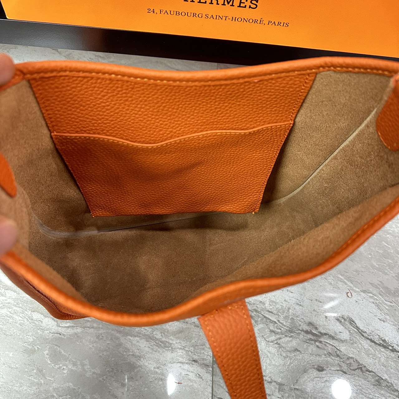 HERMES Evelyne PM Bag The Perfect Crossbody Bag 29cm กระเป๋าทรงโท้ทแบรนด์หรู เอกลักษณ์ของความสง่างาม เกรดออริ สลับแท้ 1:1 ใช้งานต่างประเทศได้