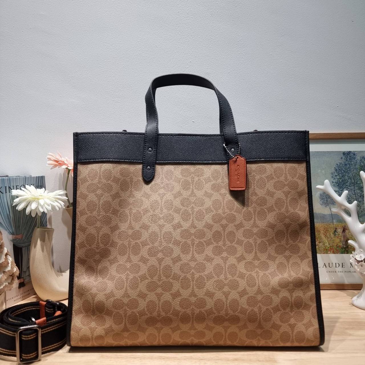 COACH FIELD TOTE IN SIGNATURE CANVAS C7674 กระเป๋าทรงโท้ท ไซส์ใหญ่ภายในโล่งกว้าง เกรดท็อปออริ เกรดดีสุด สลับแท้ 1:1