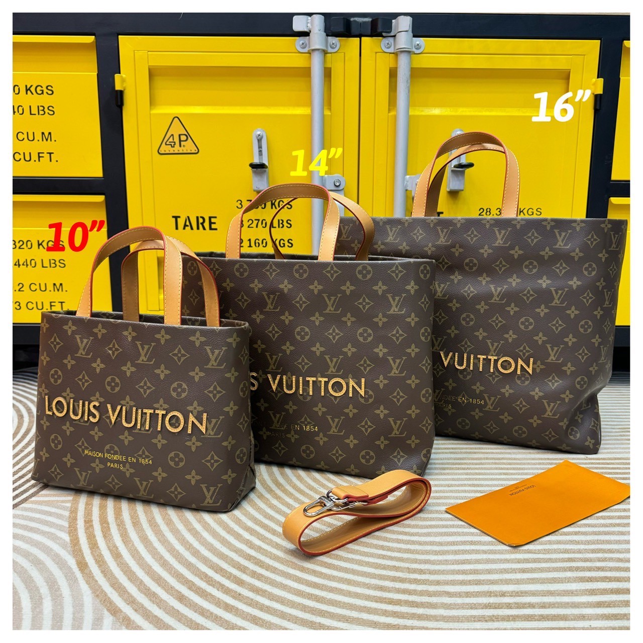 LV Shopper Tote bag Monogram pattern กระเป๋าสะพายทรงโท้ท shopper มี 3 ขนาด สวยคลาสสิค พกพาสะดวก ใช้งานง่ายสุดๆ
