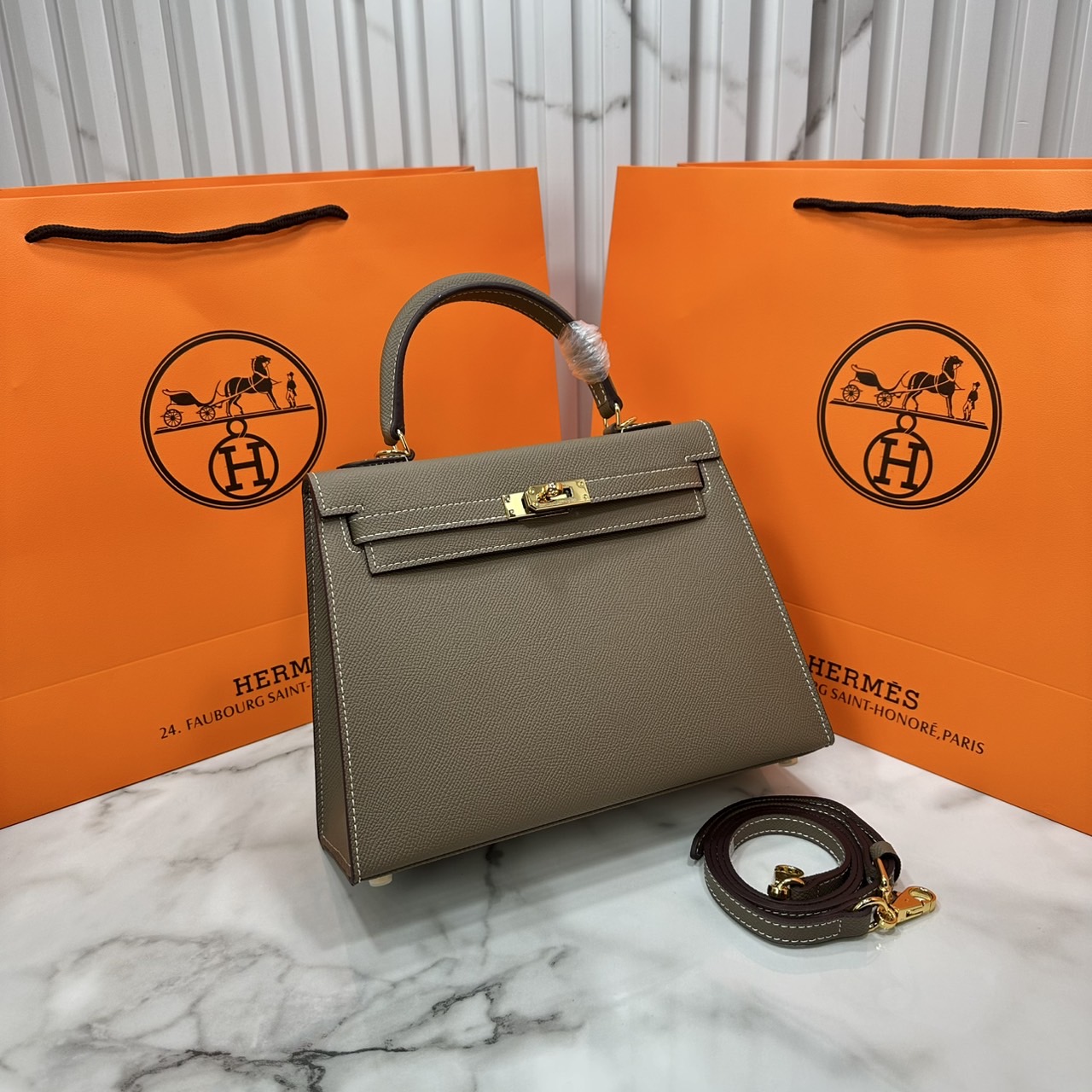 ORI หนังแท้ | Hermes Kelly 25cm / 28cm กระเป๋าสะพายที่สุดแห่งหรูหราลัคชู นิยามของความสง่างามเหนือกาลเวลา แบรนด์เนมในฝัน งดงามดั่งเจ้าหญิง