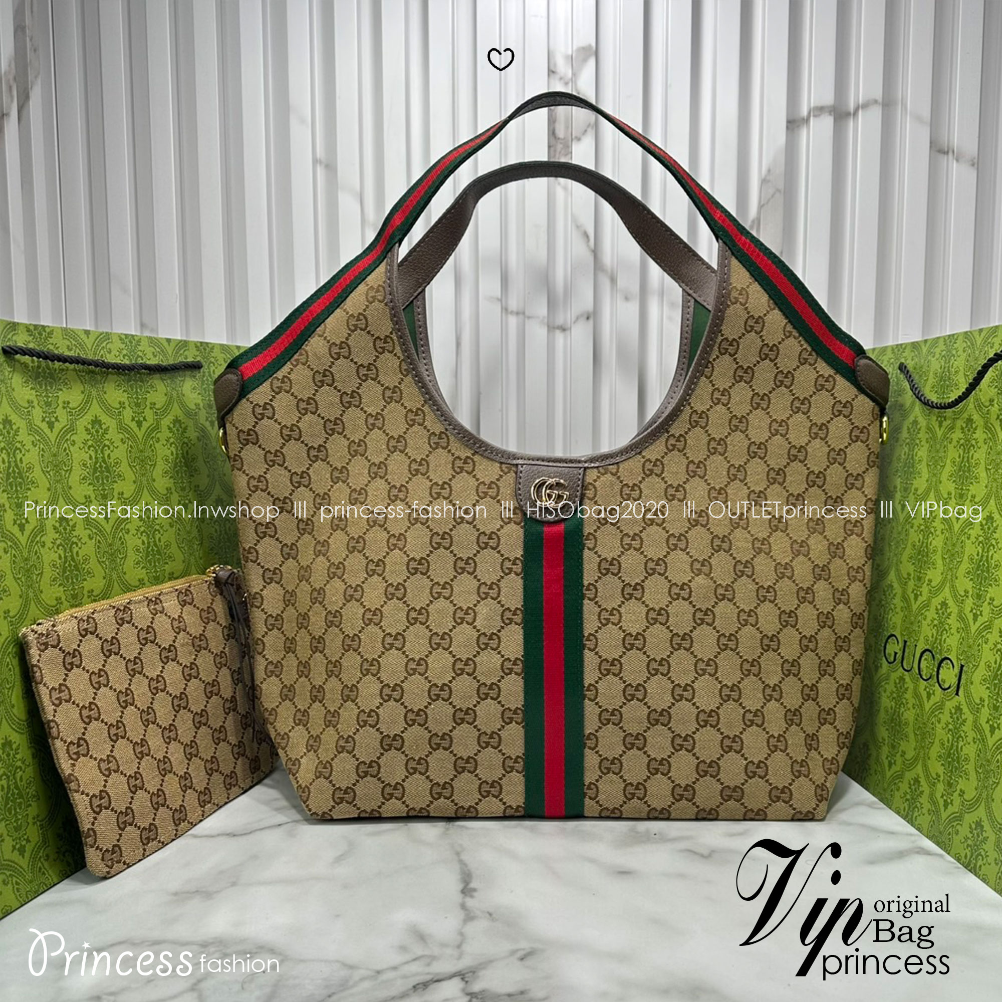 ORI หนังแท้ | Gucci Giglio Large tote bag / Monogram / Denim กระเป๋าทรงสะพายทรงโท้ทใบใหญ่ ดีไซน์ใหม่ล่าสุด สวยหรู่เท่มาก มาพร้อมใบเล็กเข้าเซ็ท พร้อมสายสะพายยาวเขียวแดงเป็นเอกลักษณ์ ภายในโล่งกว้าง จุของได้เยอะจุใจ