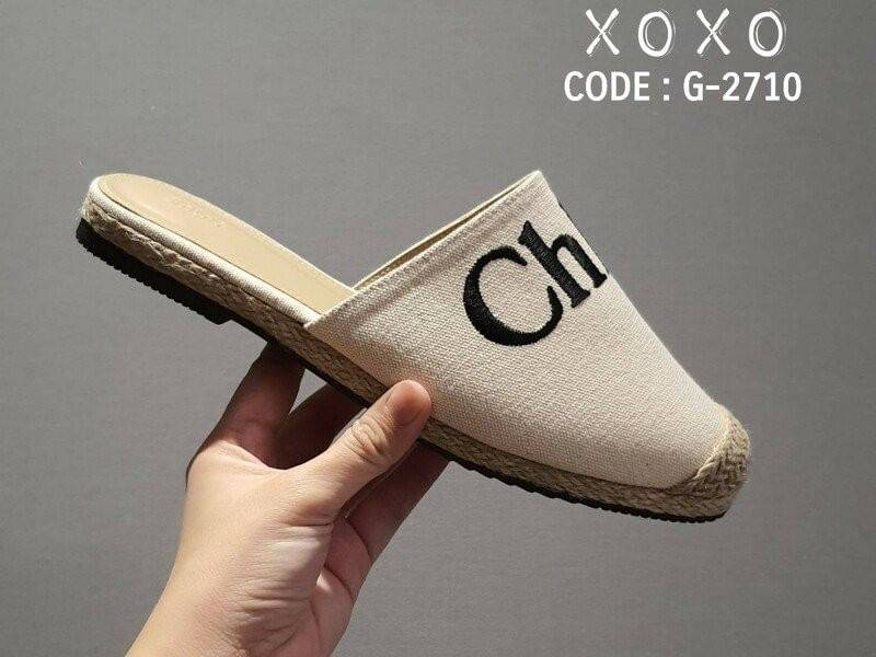 Chloé Shoes งานสวม ทรงเปิดหลัง ผ้าแคนวาส ตีแบรนด์โลโก้ด้านหน้า หน้ากว้าง ใส่สบาย ผ้านุ่ม ส่วนหัวและรอยแต่งฟางปอ แมทส์ชุดง่ายน้ำหนักเบา