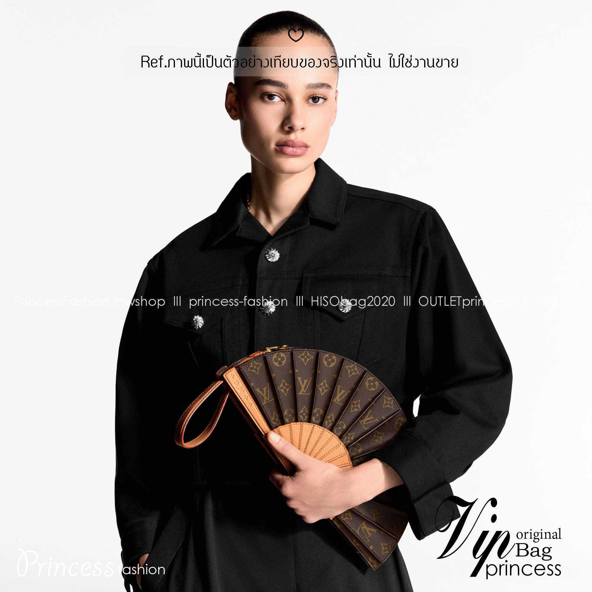 TOP ORI หนังแท้ | LV Fan Bag กระเป๋าสะพายดีไซส์รูปพัด เปิดตัวกระเป๋ารุ่น Fan ดีไซน์โดดเด่นบนรันเวย์แฟชั่นโชว์คอลเลกชันประจำฤดูกาล Spring-Summer 2025