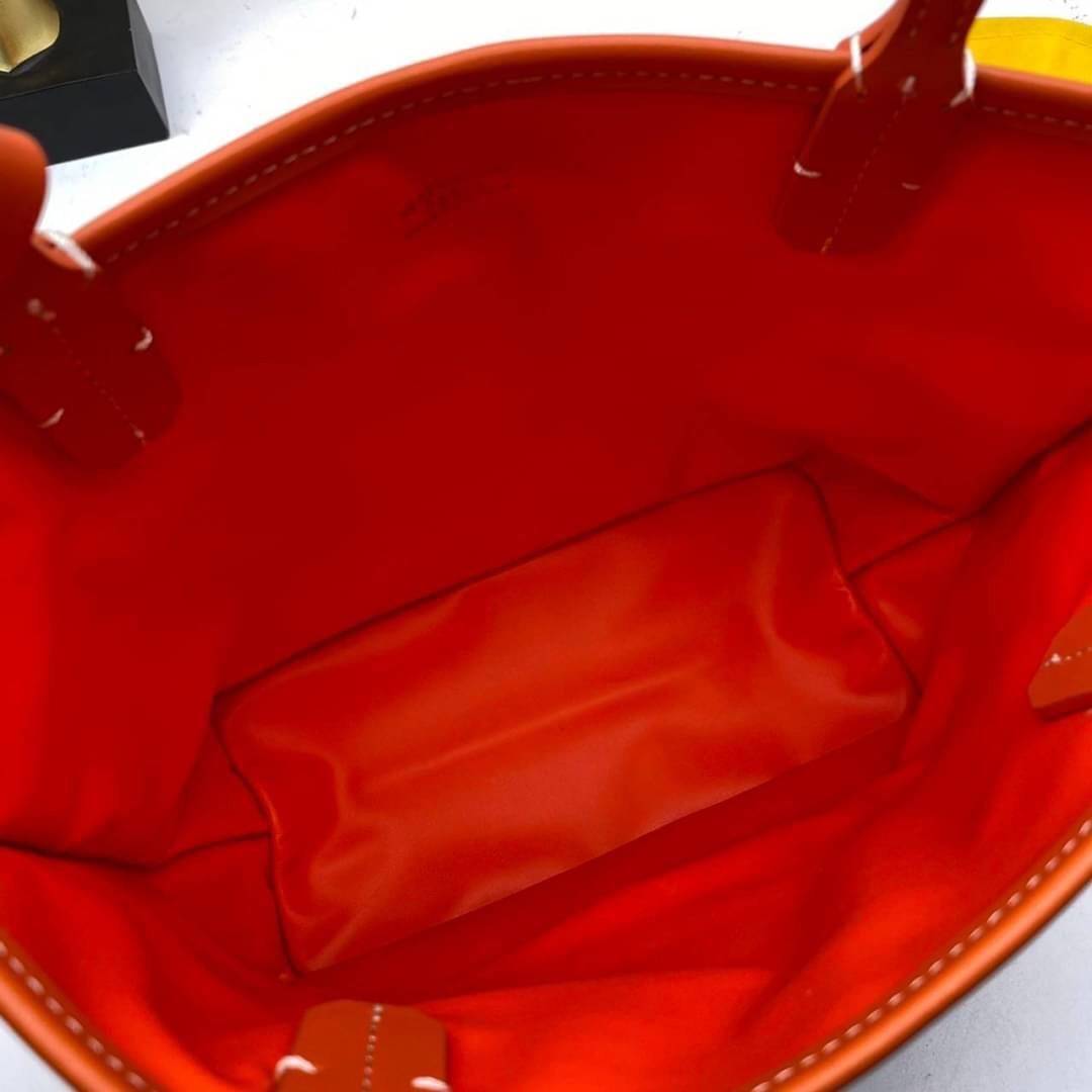 9 สี GOYARD ANJOU TOTE MINI / Goyard Mini Tote เกรดออริจินอลสลับแท้ ใช้งานต่างประเทศได้ ฮอตไอเท็ม กับกระเป๋าสะพายทรงโท้ท ไซส์มินิ กะทัดรัด มาครบสีขายดี เลิศทุกสี รูปทรงคลาสสิค ดีไซน์เป็นเอกลักษณ์ ใช้งานได้หลากหลาย