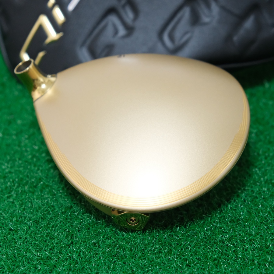 2025 TAYLORMADE QI35 MAX DESIGNER SERIES MATTE GOLD 10.5* DRIVER - HEAD ONLY + HEADCOVER