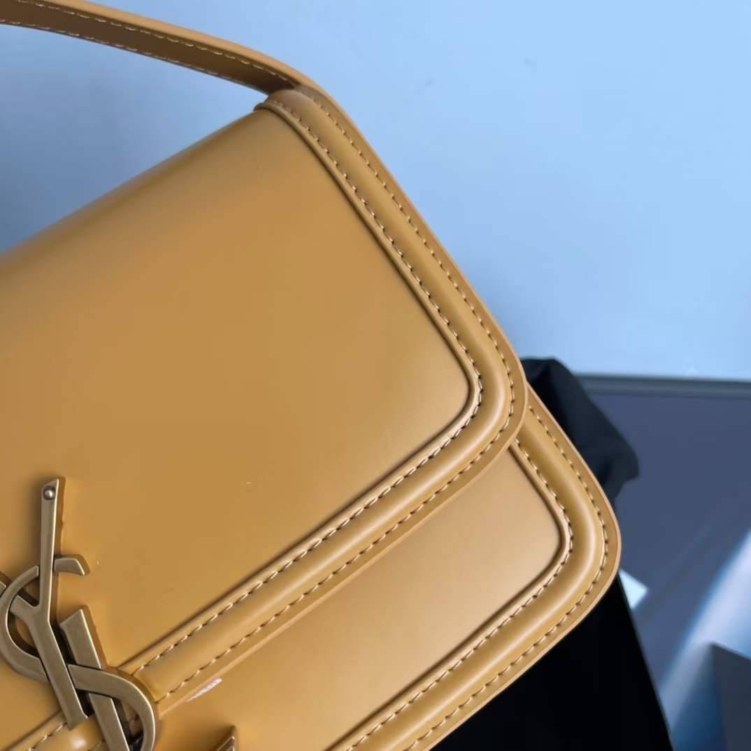 YSL Solferino medium crossbody bag คอลเล็คชั่นน้องโรเซ่ ROSE BLACKPINK ที่สุดแห่งความคลาสสิก เกรดออริจินอล หนังสวยมาก กระเป๋าสะพายรุ่นที่สาวๆ ทุกคนควรมีติดตู้ ภาพถ่ายจากงานขายจริง สวยตามรูป ไม่ผิดหวังค่ะ