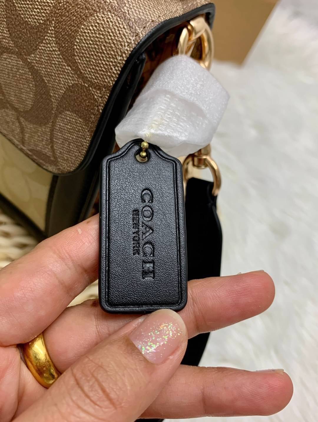 ของแท้ 💯% COACH SMALL GEORGIE TOP HANDLE IN BLOCKED SIGNATURE CANVAS ((6504//0468)) กระเป๋าหิ้ว//สะพายข้างได้ วัสดุหนังแท้