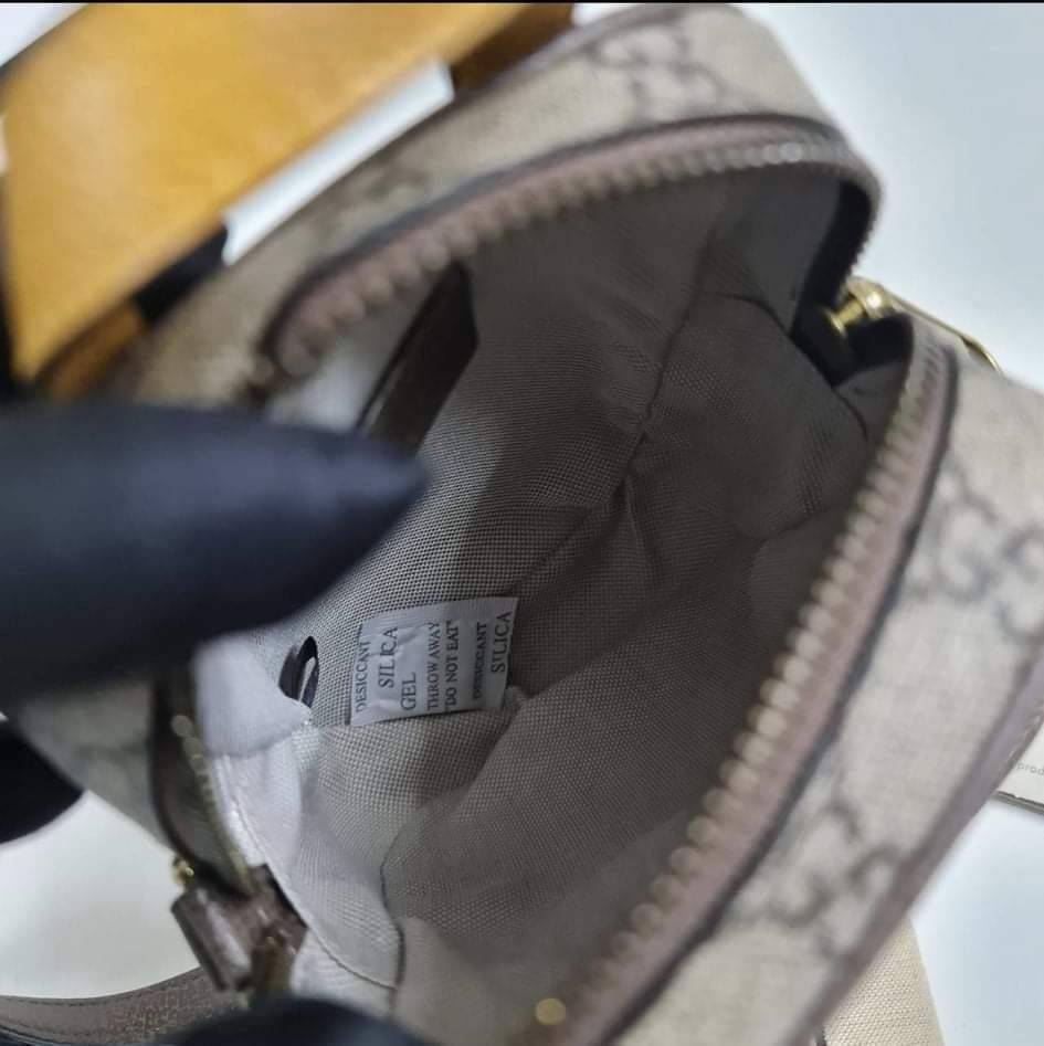 หนังแท้ GUCCI Neo Vintage mini bag / GG Mini Crossbody bag กระเป๋าสะพายข้างใบเล็ก ใช้ได้ทั้งชาย/หญิง งานหนังแท้ทั้งใบ ออริจินอลเกรด ภาพสินค้าถ่ายจากงานขายจริง ใช้งานต่างประเทศได้ค่ะ