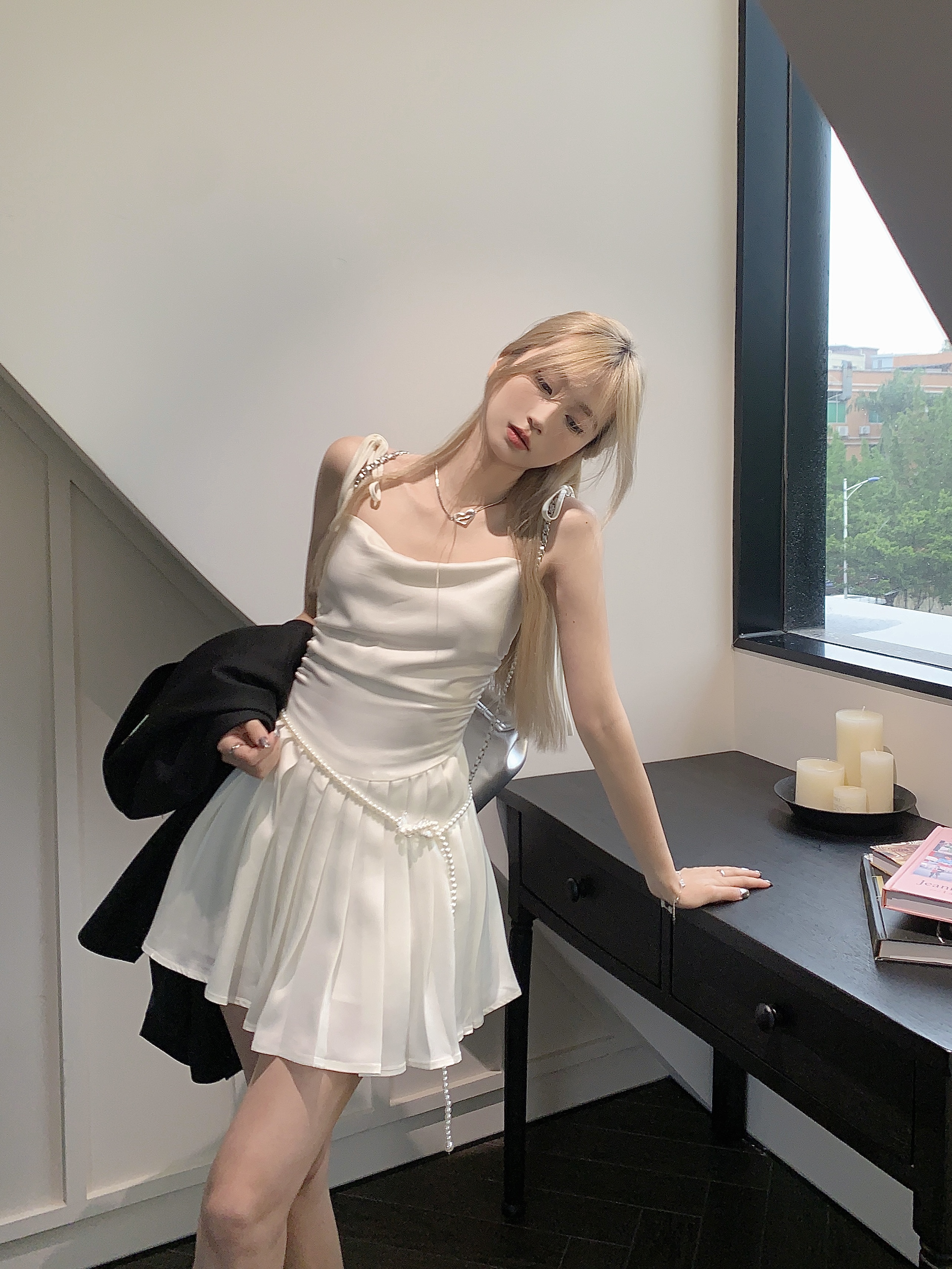 พร้อมส่ง 🍞 Rose Wine dress เดรสสายเดี่ยวกระโปรงพลีททรงสวย (IN38698)