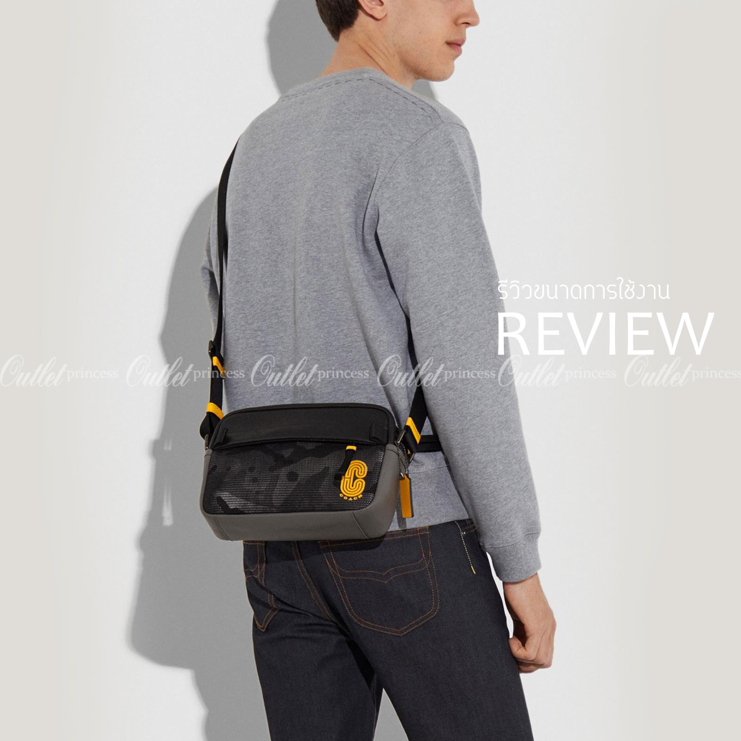 COACH EDGE CROSSBODY IN SIGNATURE CANVAS กระเป๋าสะพายครอสบอดี้ร์ วัสดุหนังแท้ หนังนิ่มอย่างดีค่ะ ด้านหน้ามีช่องซิปซ่อนให้หนึ่งช่อง เปิดปิดช่องหลักแบบซิปคู่ภายในกว้าง ใส่ของได้จุเลยนะคะ มีช่องซิปและช่องเล็กให้อีก2ช่อง;ด้านหลังกระเป๋าเป็นช่องโล่งใส่ของอีกช่